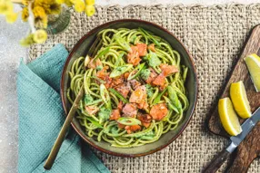 Spaghetti à la crème de cresson et saumon fumé