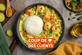 Curry jaune de crevettes au lait de coco