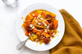 Boulettes de farce à merguez de porc à l'orientale, potimarron et topinambour