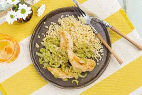 Poulet et chou chinois au curry vert