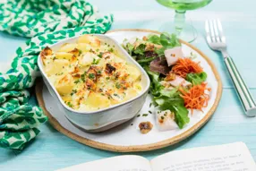Gratin de pommes de terre au fromage des Ducs et salade de carotte au jambon blanc