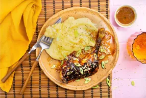 Cuisse de poulet laquée soja-sésame, purée de brocoli