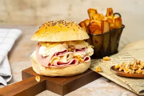 Burger de jambon de Paris au Brillat-Savarin et noix