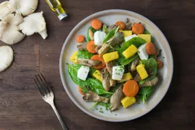 Salade à la polenta et huile de noisette