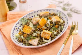 Saumon & salade de lentilles mijotées