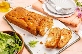 Cake à la farine de sarrasin, chorizo, féta et poivron