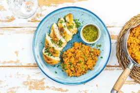 Filet de poulet grillé, quinoa tomaté et sauce citronnée