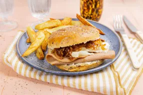 Burger au jambon fumé végétal et au Brillat-Savarin