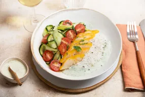 Bowl de haddock fumé, courgette et sauce à la menthe