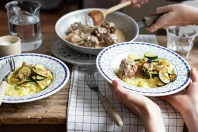 Köttbullar (boulettes à la suédoise)