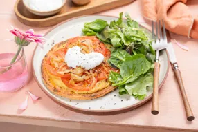 Tarte fine à la farine de maïs, tomate, moutarde et ricotta