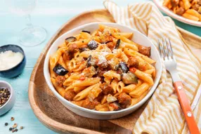 Pennes all'arrabbiata aux merguez de lapin et aubergine (sauce pimentée)