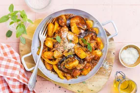 Poêlée de gnocchis à la sauce tomate, aubergine et poivron