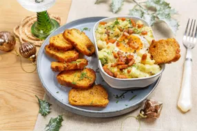 Cassolette de poireau, panais et lardons végétaux à la crème de Bresse à la noisette