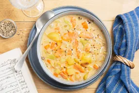 Chaudrée de truite fumée au vin blanc, carotte et poireau