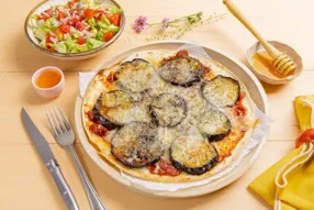 Pizza-tortilla aubergine grillée, mozzarella et miel