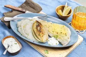 Poisson blanc (selon arrivage) au sel fumé viking, purée de topinambours et endive poêlée