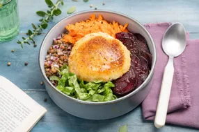 Bowl de lentilles, betterave et burrata panée
