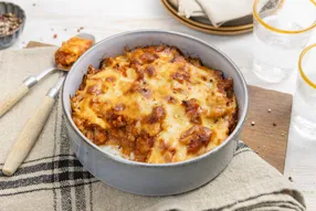 Gratin de chair à saucisse, chou blanc et scamorza fumée