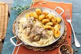 Sauté de porc à la moutarde, poireau et gnocchis